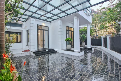 Modern 04-bedroom Villa with a Driveway on To Ngoc Van Street, Tay Ho