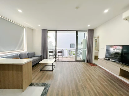 1 Bedroom Apartment with Bathtub & Balcony on To Ngoc Van, Tay Ho