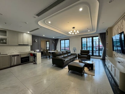 Spacious & Elegant 2 Bedroom Apartment in Hoan Kiem with 2 Bathrooms