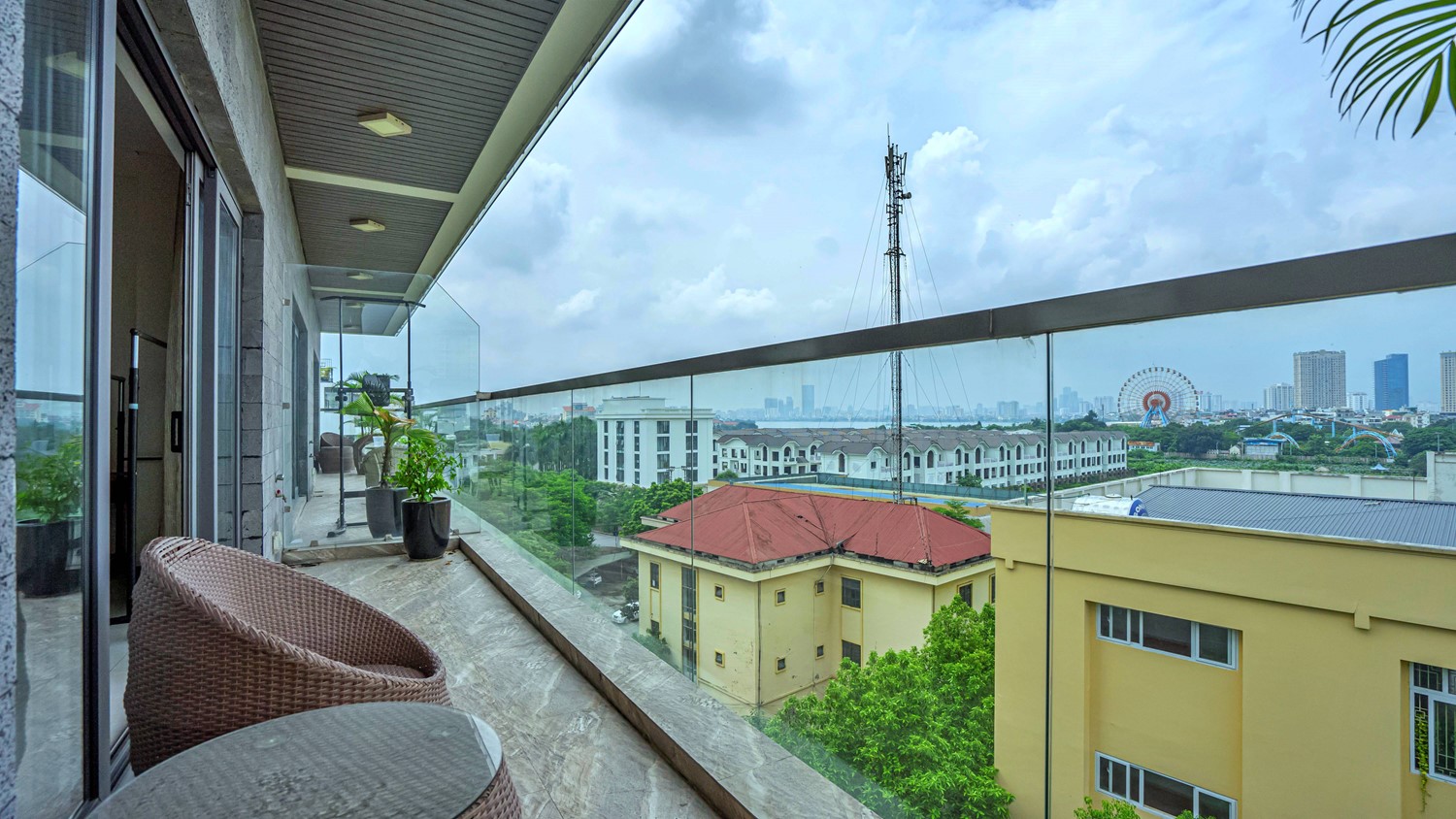 Modern and spacious 2-bedroom apartment with balcony in Tay Ho