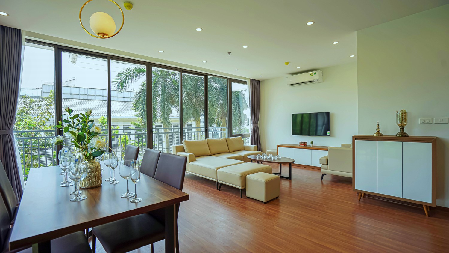 Bright & modern 3-bedroom apartment in Tay Ho