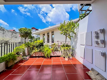 House of 4 Bedrooms for rent in Dang Thai Mai, Tay Ho  