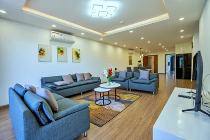 Bright 3 Bedroom Apartment for rent in Xuan Dieu, Tay Ho