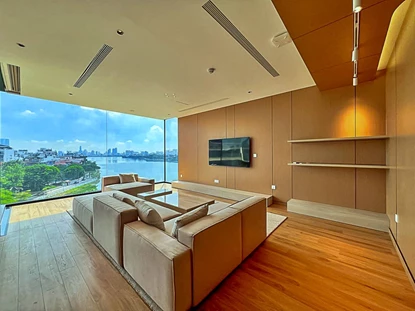 Lake view and modern 2-bedroom apartment on 5th Floor in Xuan Dieu, near Sheraton Hanoi Hotel 
