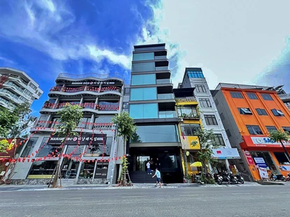 Spacious Commercial Floor with Lake View in Xuan Dieu