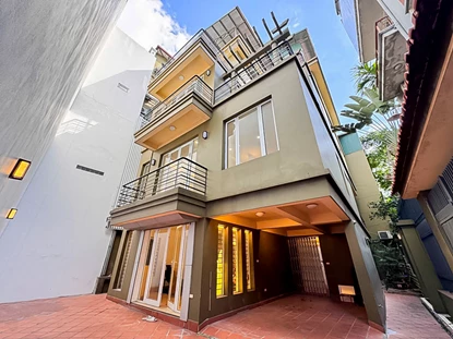 Spacious 4 Bedroom Villa in Quang Khanh, West Lake