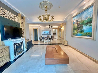 Elegant design 3-bedroom apartment in Ciputra