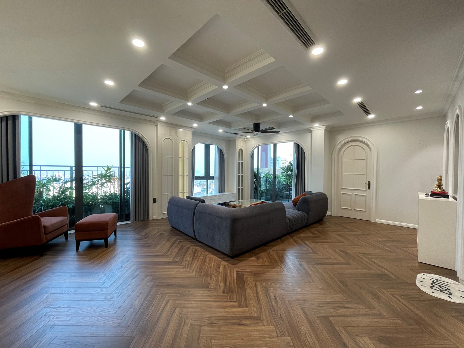 Wonderful duplex 4 bedrooms apartment for rent in the heart of Long Bien, Hanoi