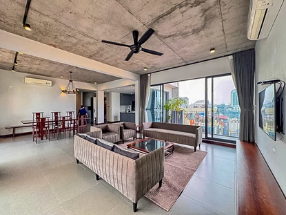 Spacious 5 Bedroom Apartment in Tay Ho 