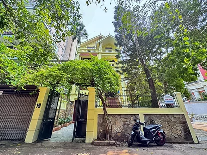 4-bedroom Villa with Modern Finish in Tay Ho