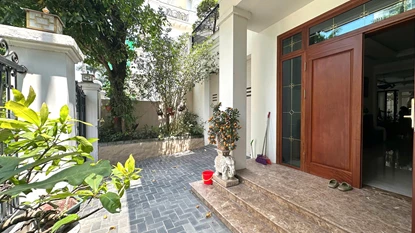 Fully Furnished 5-bedroom Villa with Balcony in Ciputra, Tay Ho