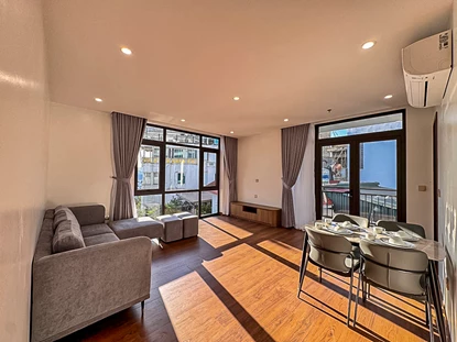 2-bedroom with Natural Lighting in Tay Ho