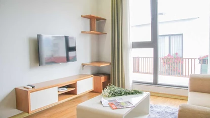 Cozy 01-Bedroom apartment with bathtub for rent on Dao Tan Str, Ba Dinh Dst