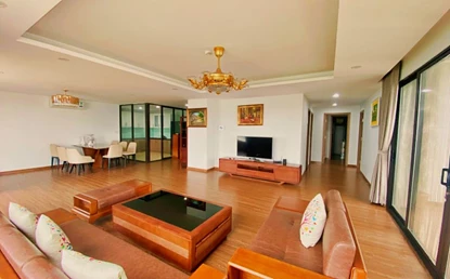 Spacious 3-Bedroom Apartment for Rent in UDIC Westlake