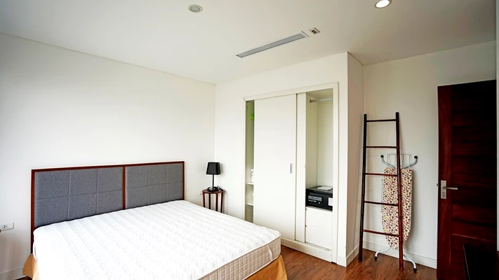 Charming Two Bedroom Apartment with Lake Views for Rent in Ho Ba Mau, Hanoi
