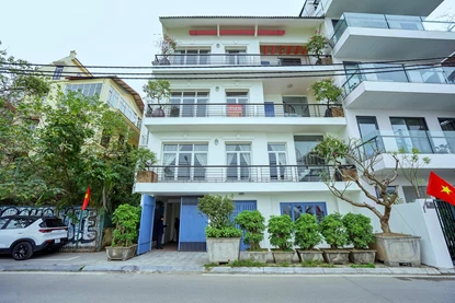 Amazing West Lake view 4-bedroom villa to rent in Quang Khanh, Tay Ho