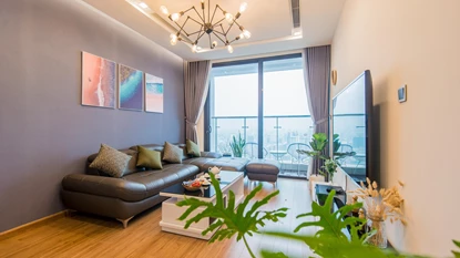 Modern Three Bedroom Apartment for Rent in Vinhomes Metropolis, Lieu Giai, Ba Dinh
