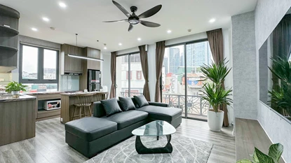 Modern 1-Bedroom Smart Home for Rent in Dao Tan, Ba Dinh