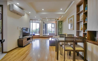 Lake view Apartment For Rent in Truc Bach with 2 Bedrooms, Ba Dinh.