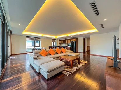 Lake view 4 bedroom apartment with a spacious balcony for rent on Tu Hoa street