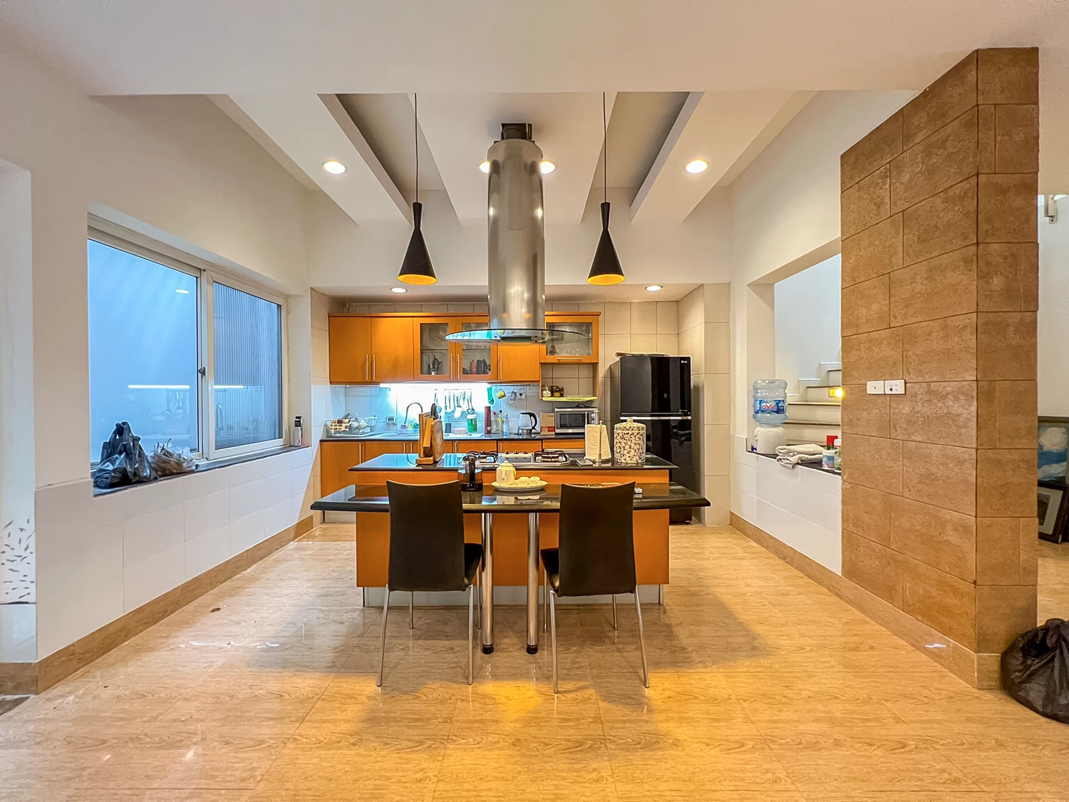 Nice 2 bedroom house with good quality furniture for rent in Tay Ho