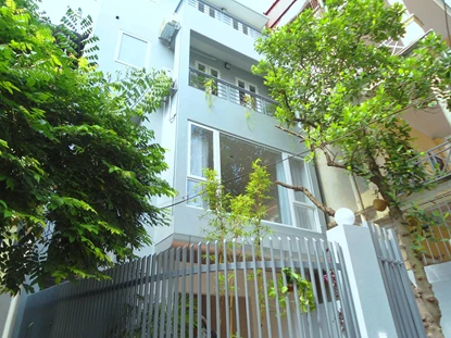 Semi furnished 4 bedroom house for rent in Dang Thai Mai, Tay Ho