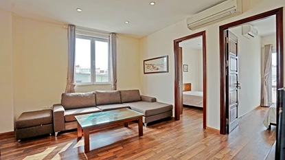 Fully furnished 2 bedroom apartment for rent in Hai Ba Trung, Hanoi