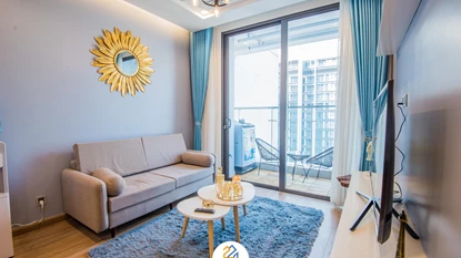 Modern 1 bedroom apartment with balcony for rent in Vinhomes Metropolis, Ba Dinh, Hanoi