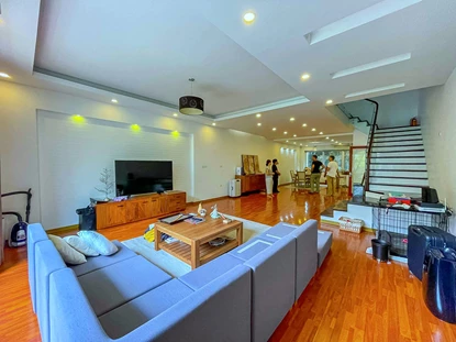 Spacious and beautiful 5 bedroom house for rent in Dang Thai Mai, Tay Ho