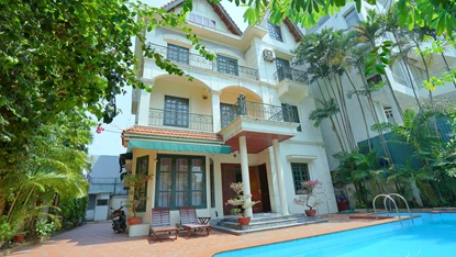 Good quality 5 bedroom villa with swimming pool and large balcony for rent in Tay Ho, Hanoi