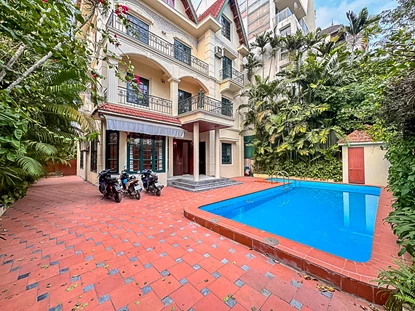 Good quality 5 bedroom villa with swimming pool and large balcony for rent in Tay Ho, Hanoi