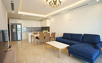 Highfloor and good quality 3 bedroom apartment for rent in Xuan Dieu, Tay Ho