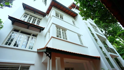 Spacious garden house with 5 bedrooms for rent in Tay Ho, Hanoi