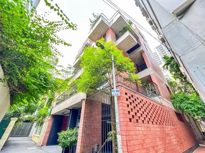 Gorgeous 4 bedroom villa with outdoor swimming pool for rent in Tay Ho