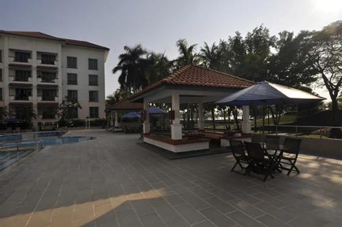 Diamond Westlake Suites