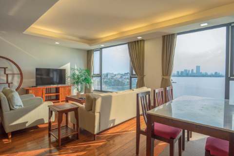 Gorgeous and lake view 2 bedroom apartment for rent on Xuan Dieu street, Tay Ho