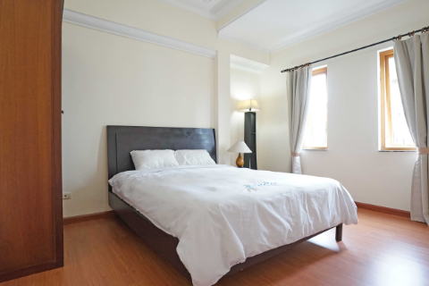 Bright 2 bedroom apartment for rent in Hoan Kiem, Hanoi