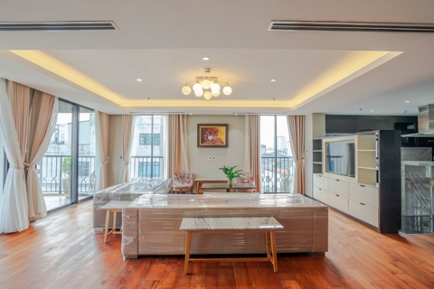 Modern and spacious 03 bedroom apartment for rent in Hoan Kiem, Hanoi