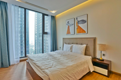 Lake view 4 bedroom apartment for rent in M1 Vinhomes Metropolis
