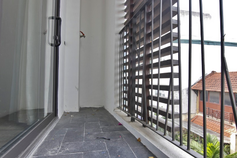 Bright 1 bedroom apartment with good quatity furniture for rent in Dao Tan, Ba Dinh