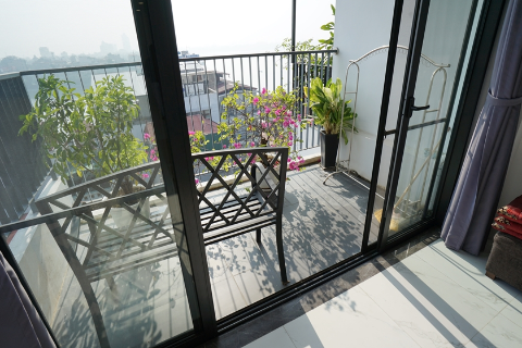 Lake view 2 bedroom apartment with a nice balcony for rent in Xuan Dieu, Tay Ho