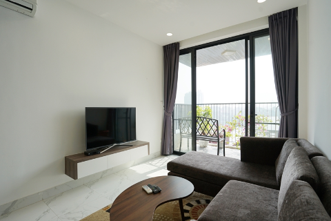 Lake view 2 bedroom apartment with a nice balcony for rent in Xuan Dieu, Tay Ho