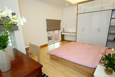 Spacious and cozy 2 bedroom apartment for rent in Xuan Dieu, Tay Ho