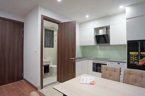 Cozy studio apartment for rent in Hai Ba Trung District, Hanoi close to Vincom shopping center