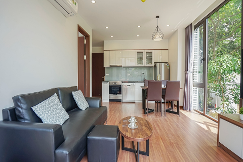 Elegant 1 bedroom apartment with good quality equipment for rent on Tu Hoa street, Tay Ho