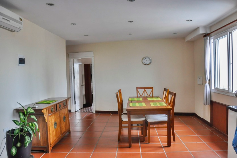 Spacious & lake view 3 bedroom apartment for rent in Truc Bach, Ba Dinh