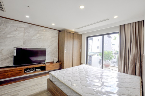 Brand new and luxurious apartment with big balcony for rent in Hai Ba Trung, Hanoi