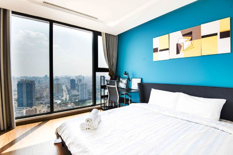 Modern 2 bedroom apartment on high floor for rent in Vinhomes Metropolis Complex, Ba Dinh, Hanoi