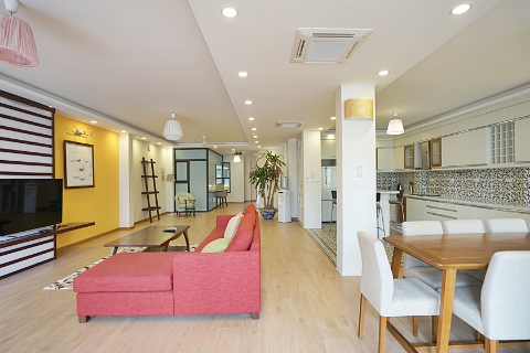 Beautiful & spacious 4 bedroom apartment for rent in To Ngoc Van, Tay Ho