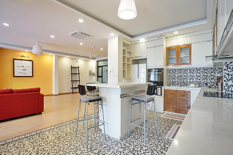 Beautiful & spacious 4 bedroom apartment for rent in To Ngoc Van, Tay Ho